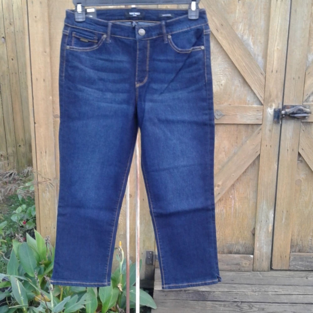 NEW NINE WEST DARK BLUE CHRYSTIE CAPRI JEANS